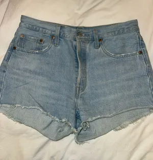 Levi’s 501 Shorts thumbnail 1
