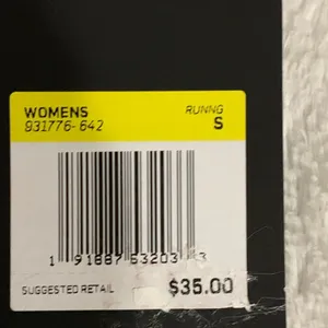 Women’s Nike Running Shirt thumbnail 7