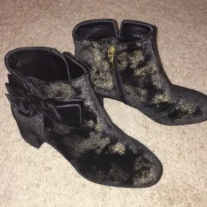 Brand new‎ Kate spade Booties thumbnail 1