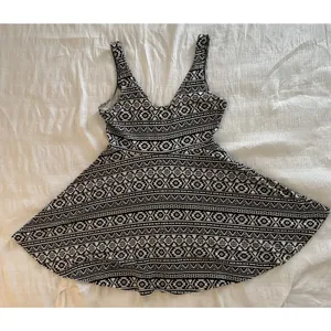Express Black White Skater Dress Shorts Skort Aztec Geometric Boho Festival Y2K thumbnail 11