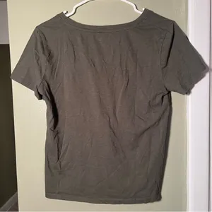A.n.a. Women's Size Medium T-Shirt V-Neck Short‎ Sleeve Dark Army Green Cotton thumbnail 7