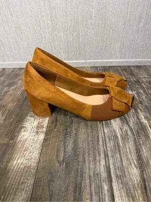 Benassal Women's Tan Block Heel Pumps with Bow and Metal Accent Size 8.5 thumbnail 8