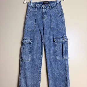 Between Us Cargo Jeans Juniors 26 Acid Wash Flare Straight Leg Y2K Denim thumbnail 5