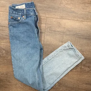 GAP Women's Light Blue Ombré Straight Leg Jeans thumbnail 2