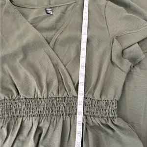 SHEIN Green Asymmetrical Dress thumbnail 4