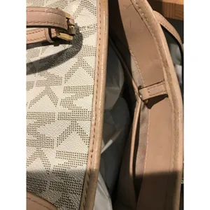 Michael Kors Jet Set Travel Large Signature Tote thumbnail 9