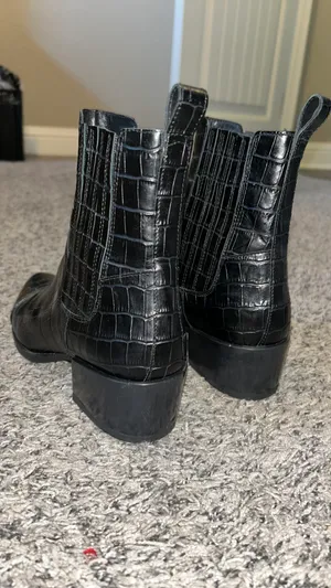 Vagabond Black Leather Platform Bootie thumbnail 6