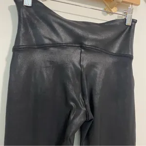 Spanx Black Shiny Faux Leather Leggings size Large thumbnail 7