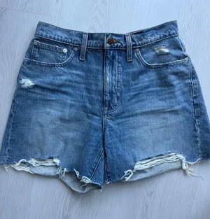 Madewell Relaxed Mid Length Denim Shorts in Size 28 thumbnail 1