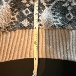 Hollister Cropped Zip Front Sweater thumbnail 6