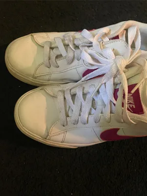 Nike Women's White Sneakers with Pink Swoosh thumbnail 4