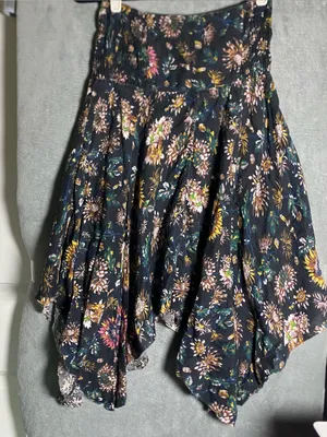 Dark‎ Floral Handkerchief Hem Skirt asymmetrical size XS/ small lagenlook boho thumbnail 1