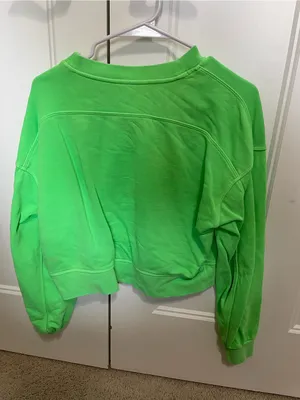 Women’s Lululemon cropped Crewneck Sweatshirt - Neon Green size 4 thumbnail 2