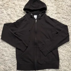 Essential Black Full Zip thumbnail 2