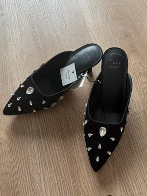 Black Jeweled Pointed-Toe‎ Mule thumbnail 4