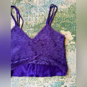 Vintage 80s Victoria’s Secret gold label lace satin cropped cami, size medium thumbnail 9
