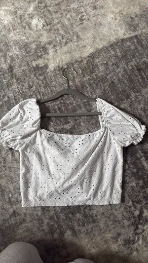 Garage White Eyelet Puff Sleeve Top thumbnail 2