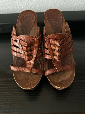 DIOR wood and leather limited edition heels thumbnail 4