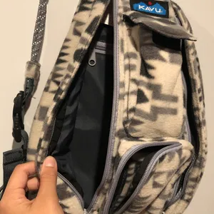 Kavu Aztec Print Rope Sling Bag thumbnail 5