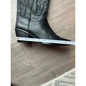 Black cowboy/cowgirl women’s size 7 boots real leather with rubber sole and heel thumbnail 5