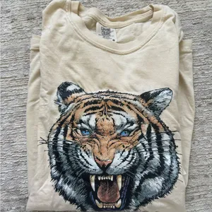 Comfort Colors Cream Tiger Graphic Tee (Size Large) thumbnail 6