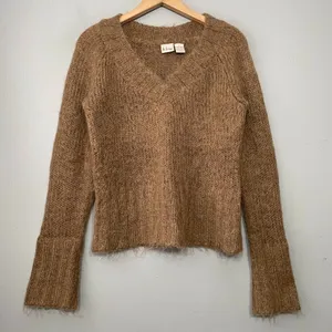 B True Mohair Sweater Size Large Mocha Brown Fuzzy Soft Cropped V-neck Y2K Boho thumbnail 1