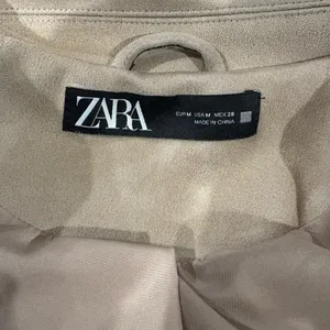 Zara cropped moto jacket coat rhinestones trim beige faux suede M thumbnail 6
