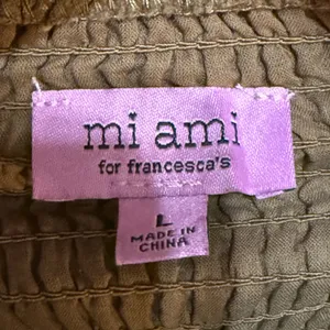 francesca's Miami Payton Faux Suede Pleated Blouse Brown‎ Sz L thumbnail 5