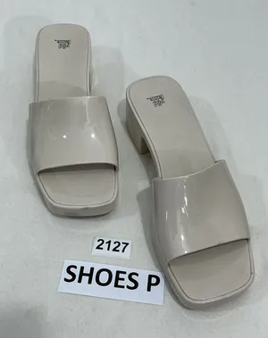 Womans Wild Fable Open Toe Block Heel Nude Color Sandal Slip On Size 11 thumbnail 1
