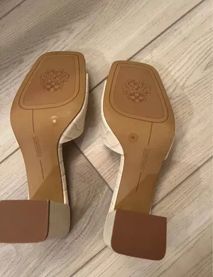 Vince Camuto Sandals thumbnail 3