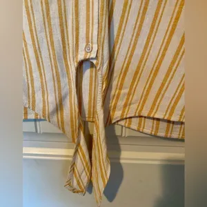 Anthropologie Cloth & Stone Yellow Striped Front Tie Crop Top Shirt thumbnail 5