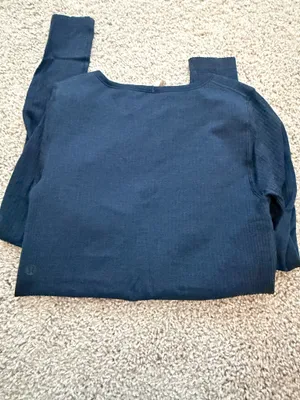 Lululemon Navy Blue Workout Top thumbnail 4