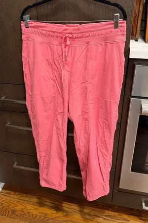 Lululemon Dance Studio Mid-Rise Cropped Pants coral‎ women's 10 thumbnail 1