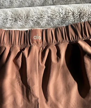 ALO Yoga Cinch It Chestnut High-Rise Athletic Running Shorts thumbnail 9