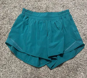 Lululemon Hotty Hot Low Rise Short 4" Teal Lagoon size 6 thumbnail 1