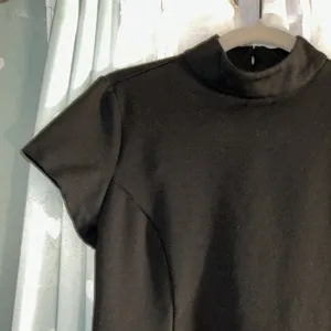 NY & Co Size M Black Cutout Back Blouse thumbnail 2