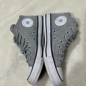 Converse shoes size 6 thumbnail 1
