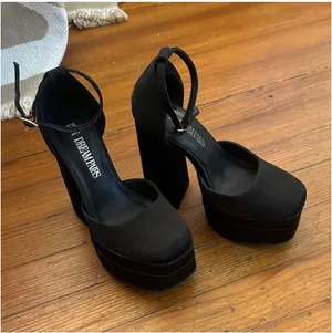 Black platform pumps Size 5.5 thumbnail 2