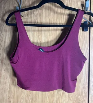 AKIRA Burgundy Scoop Neck Crop Tank thumbnail 1