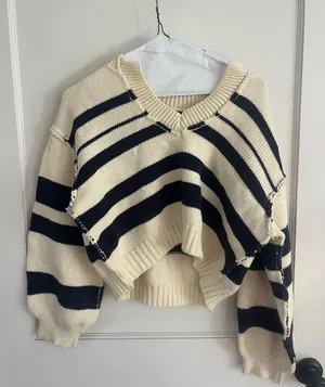 Ivy And Leo Stripped Sweater!! thumbnail 1
