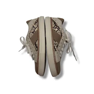 Crown Vintage Sneakers 8 Beige Mixed Media‎ Studded Snakeskin Lace Up Low Top thumbnail 4