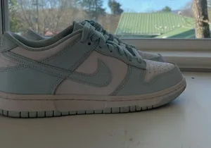 Nike Dunk Low thumbnail 1