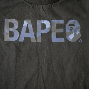 Authentic BAPE A Bathing Ape Womens Small Black Camo Logo Graphic Tee Shirt thumbnail 2