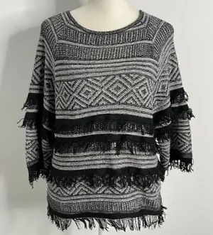 Gallarda Galante fringe geometric elbow length sweater. Size F. Size M. thumbnail 1