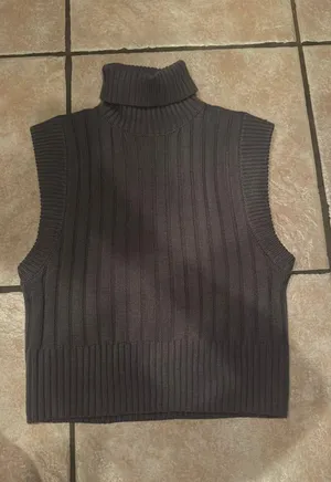 Turtleneck Sweater Vest Forever 21 Gray Size M thumbnail 1