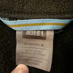 REI Quarter Zip Fleece Black Women’s Size Medium Active Sporty Hiking thumbnail 2