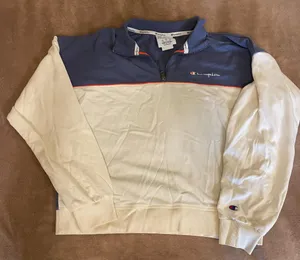 Champion Crewneck thumbnail 1
