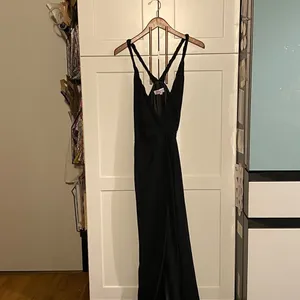 Ceremony Joanna August Black Maxi Wrap Dress Gown special occasion cocktail thumbnail 11