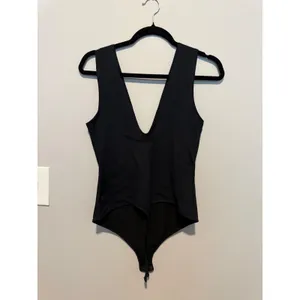Free People Intimately Deep V Neck Bodysuit Black Sleeveless Stretch Top Medium thumbnail 2