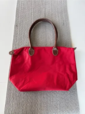 Vintage Classic Preppy Red Nylon Zippered Tote Bag w Brown Leather Handles thumbnail 4